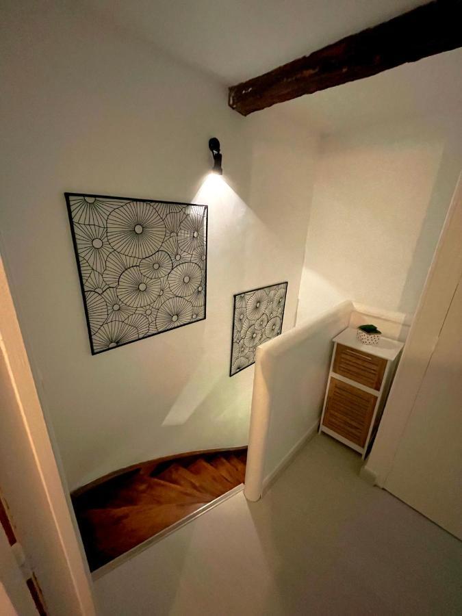 Triplex Plein Coeur Du Centre Historique Apartment Charleville-Mezieres Luaran gambar