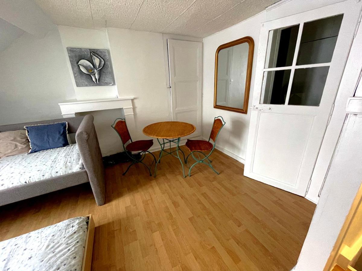 Triplex Plein Coeur Du Centre Historique Apartment Charleville-Mezieres Luaran gambar